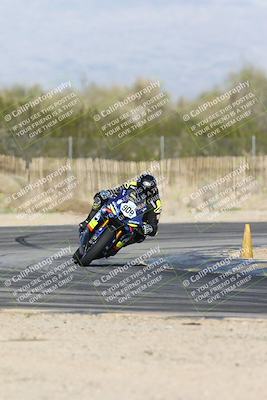 media/Jan-15-2026-Racers Edge (Thu) [[dfebeb70ab]]/2-A Group/Session 5 Turn 2/